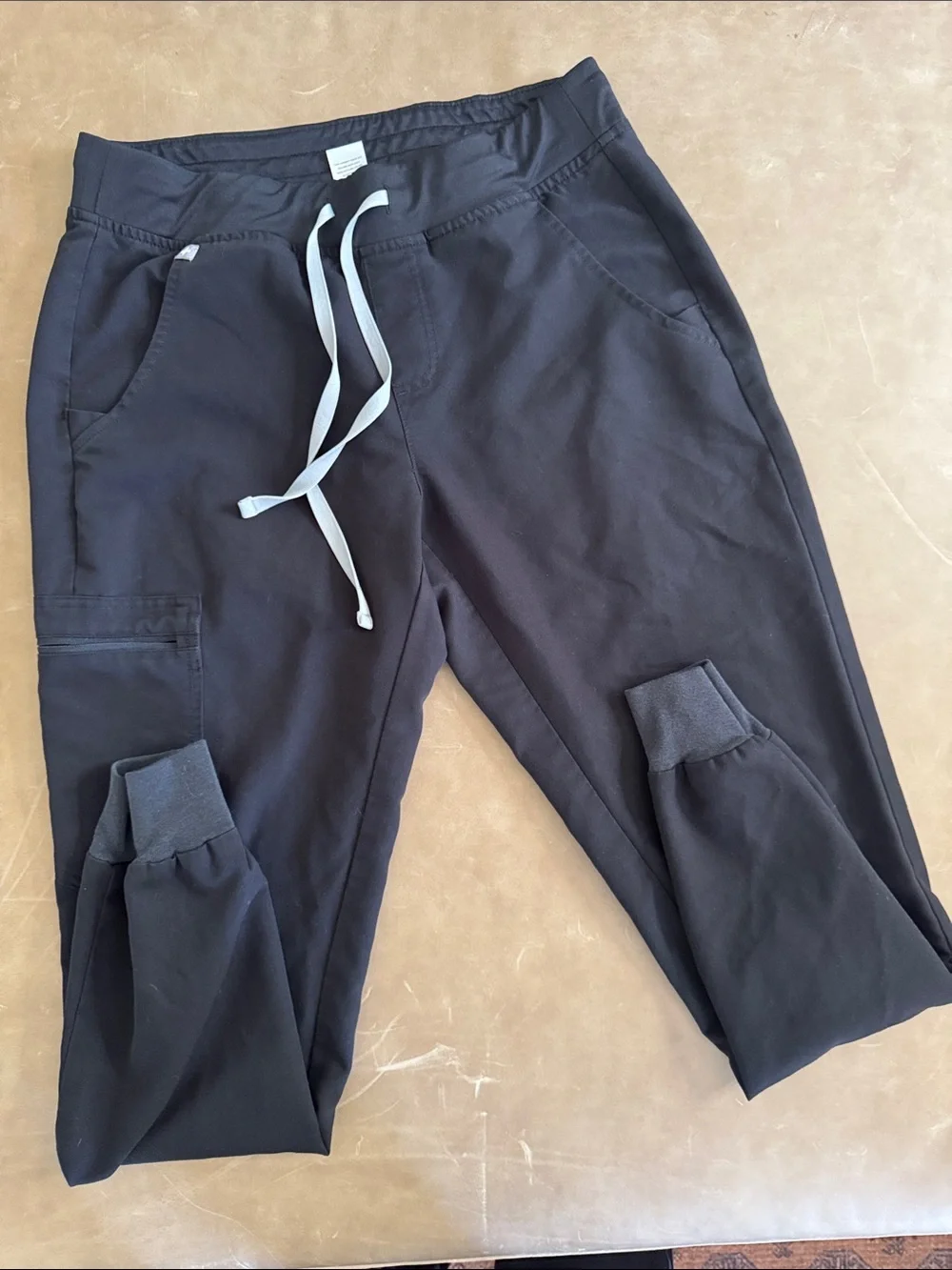 Figs black Zamora Jogger Pants with gray drawstring sz small